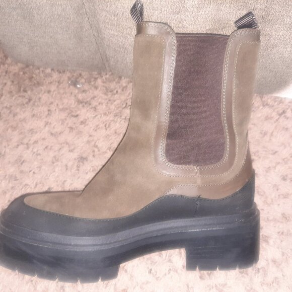 Sam Edelman Chelsea Boots Size 7 - Picture 4 of 6